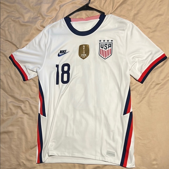 Nike USA Soccer Ashlyn Harris Jersey White with Red and Blue - Picture 1 of 3
